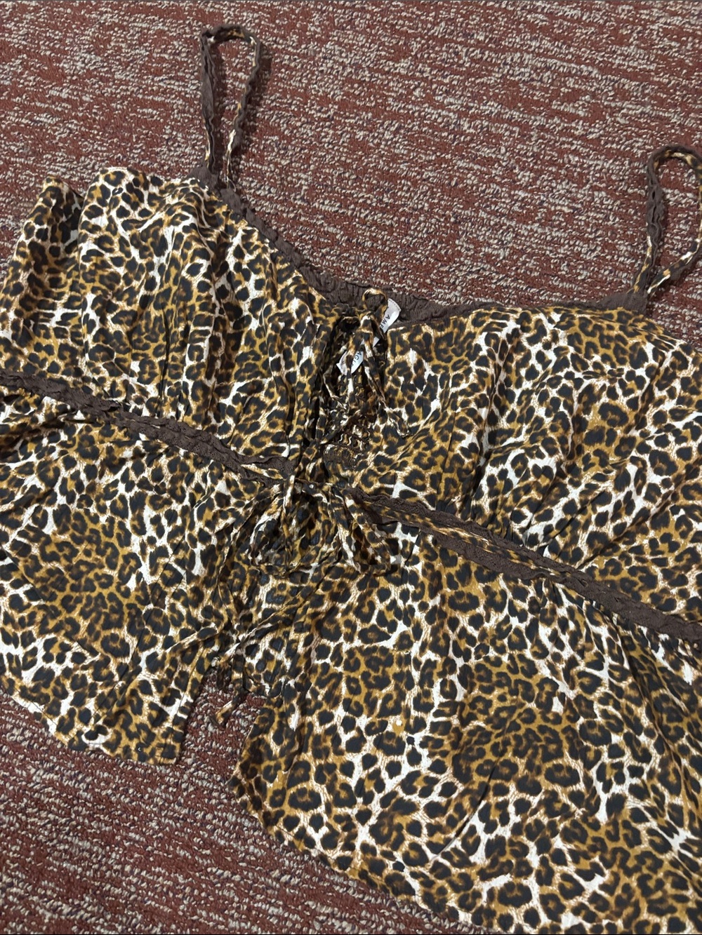 American Eagle Cropped tie front leopard print crop top tank top feminine XXL